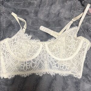 La Vie En Rose Lace Bralette in White